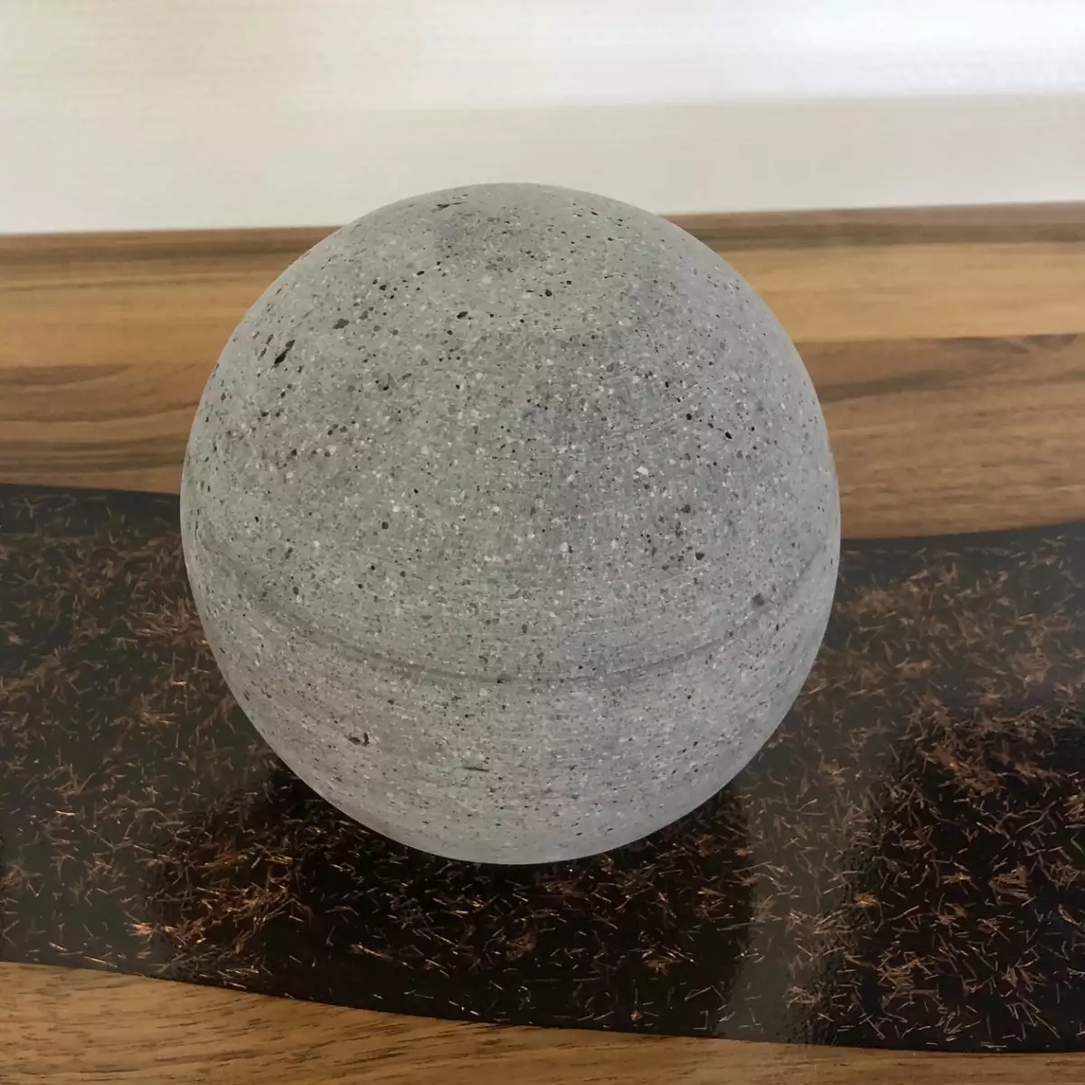 Sphère décoration béton gris ou blanc