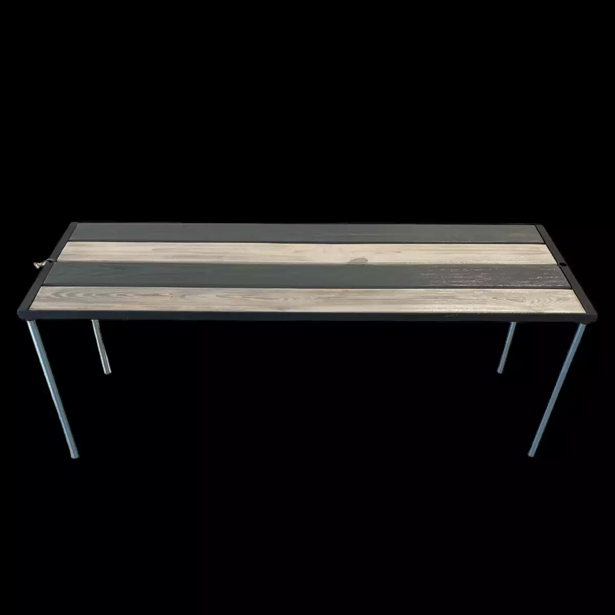 table basse en bois teinté gris