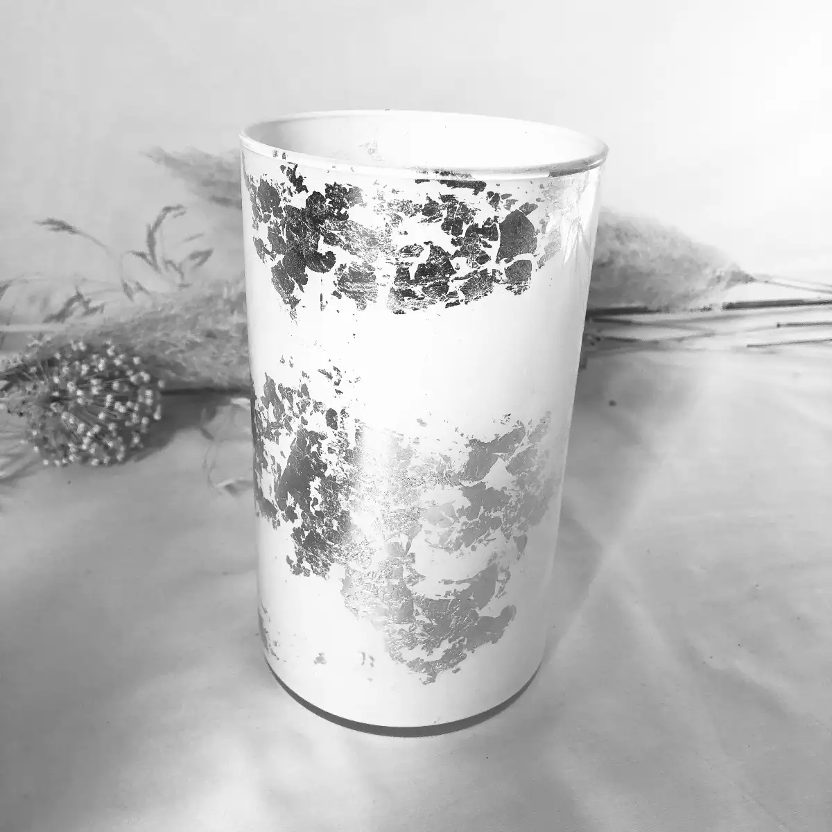 Vase  blanc et argent